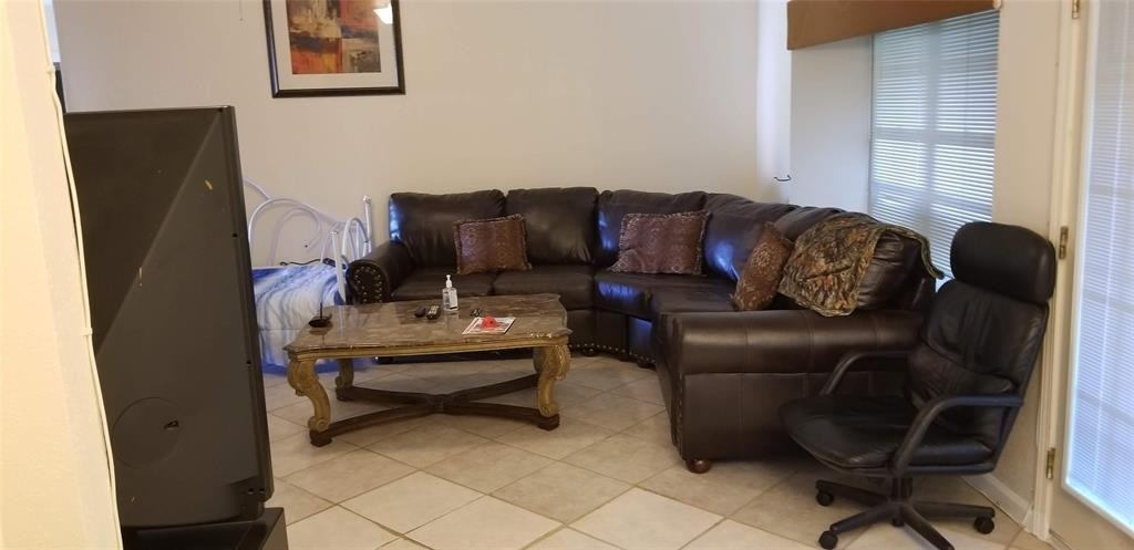 8510 Ashwyne Lane - Photo 6