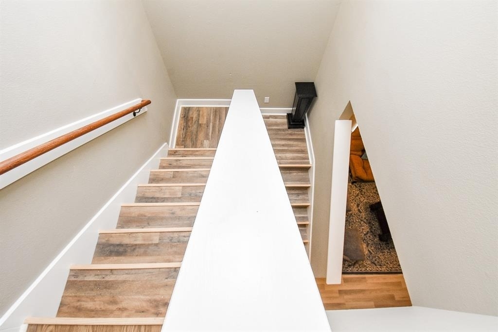 812 Dragonfly Drive - Photo 2