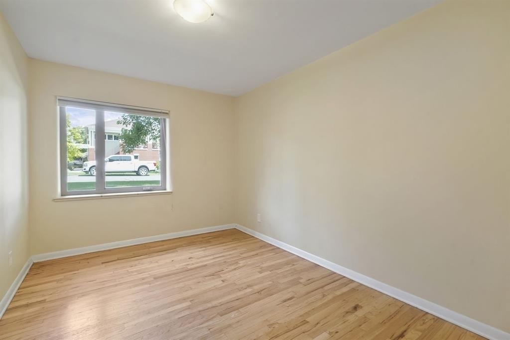 1240 Cedar Ave - Photo 6
