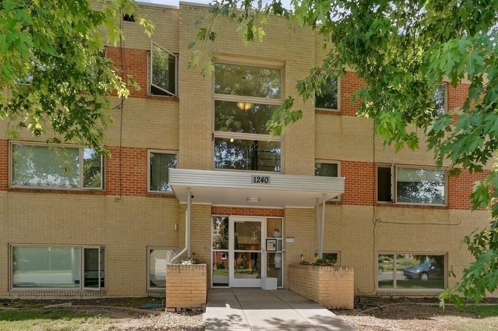 1240 Cedar Ave - Photo 1