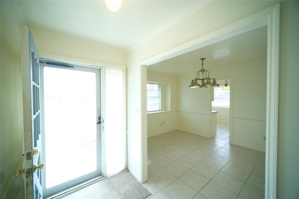 12618 Bexley Drive - Photo 4