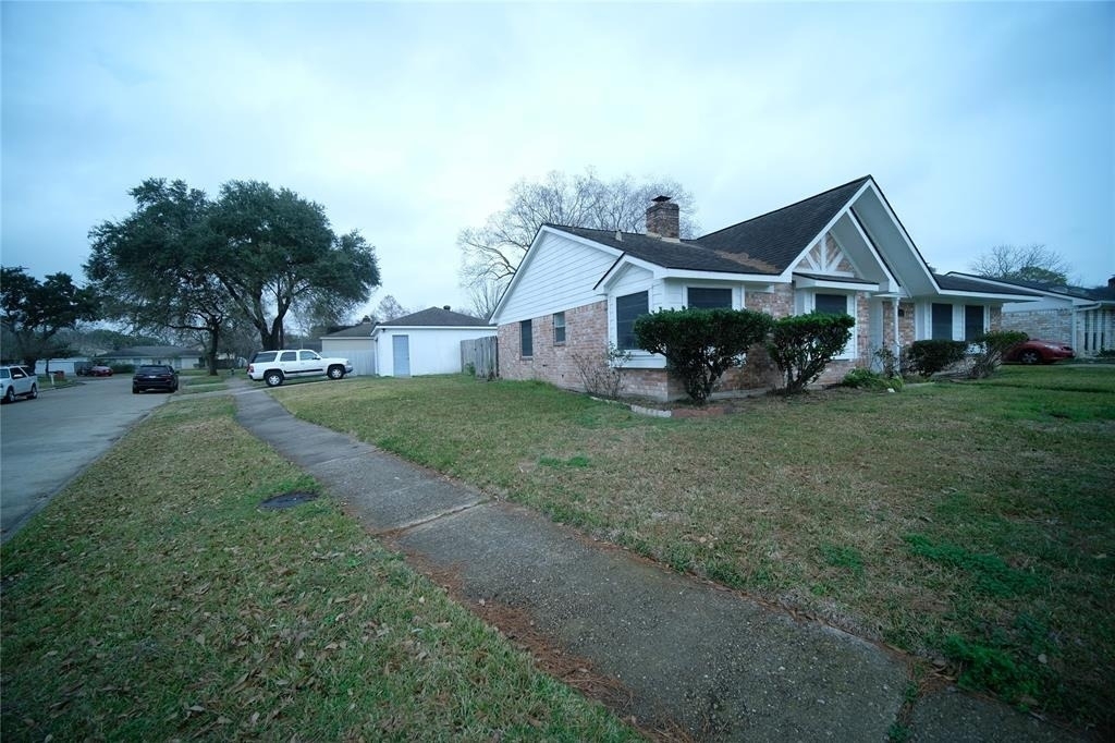 12618 Bexley Drive - Photo 1