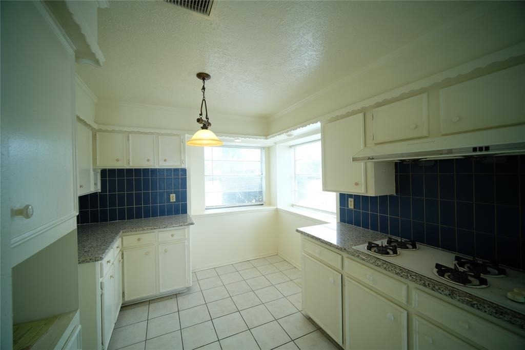 12618 Bexley Drive - Photo 6