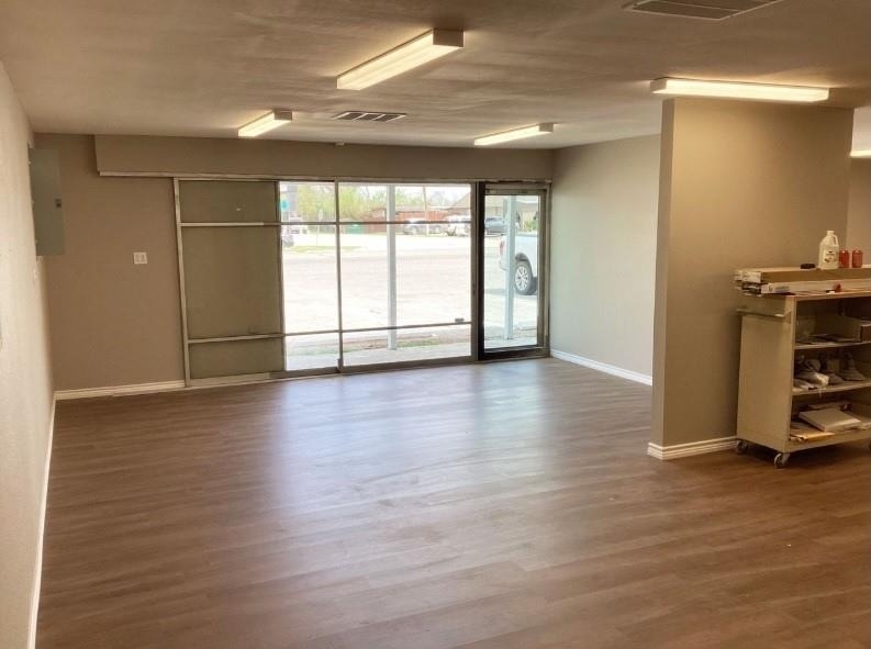 1010 E 1st Street - Photo 13