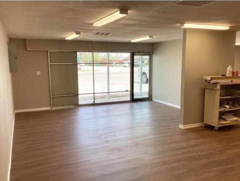 1010 E 1st Street - Photo 33