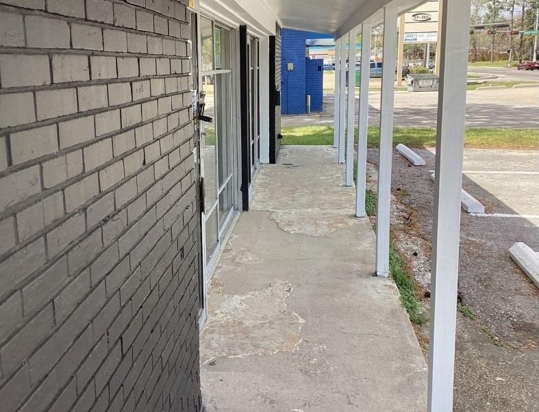 1010 E 1st Street - Photo 18