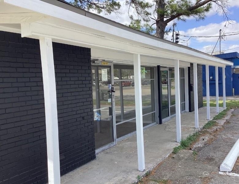 1010 E 1st Street - Photo 19