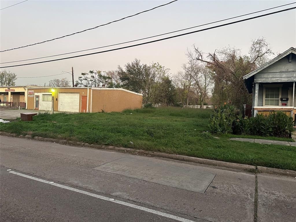 1108 Gregg Street - Photo 3