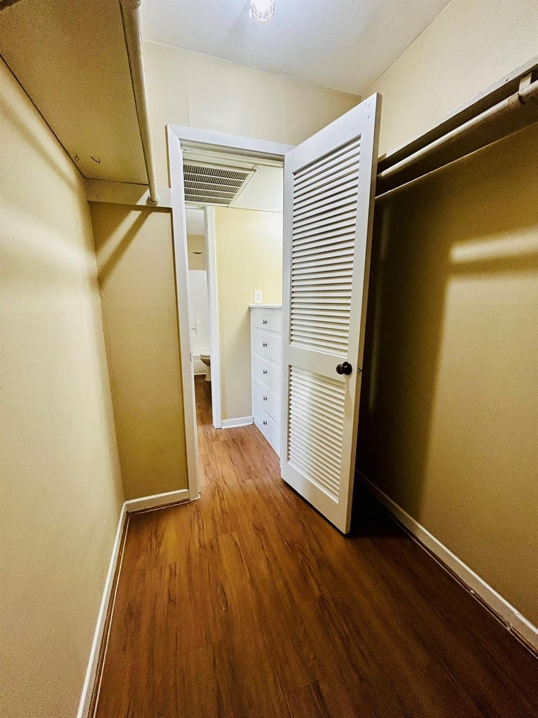 1000 W 26th St - Photo 15