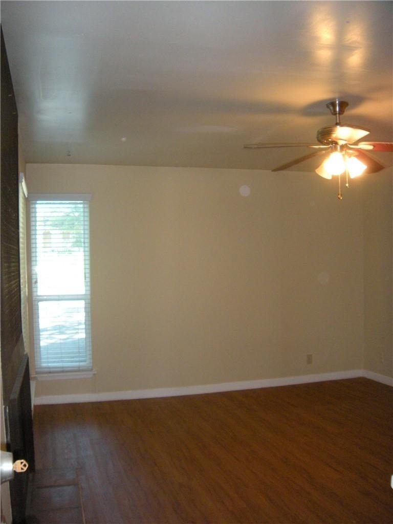 1000 W 26th St - Photo 3