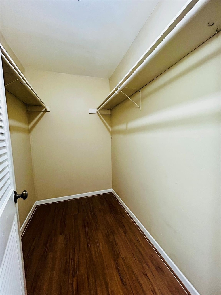 1000 W 26th St - Photo 14