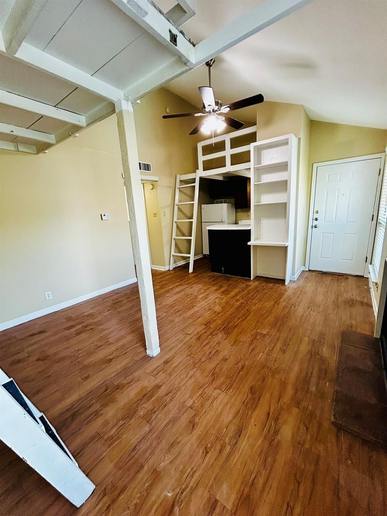 1000 W 26th St - Photo 9