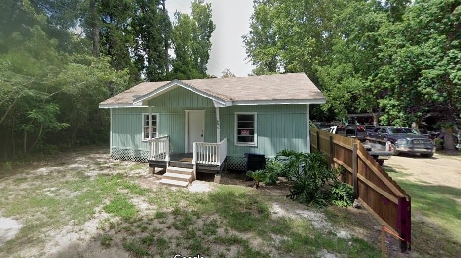 695 Grimes Avenue - Photo 2
