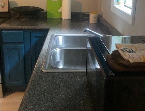 695 Grimes Avenue - Photo 10