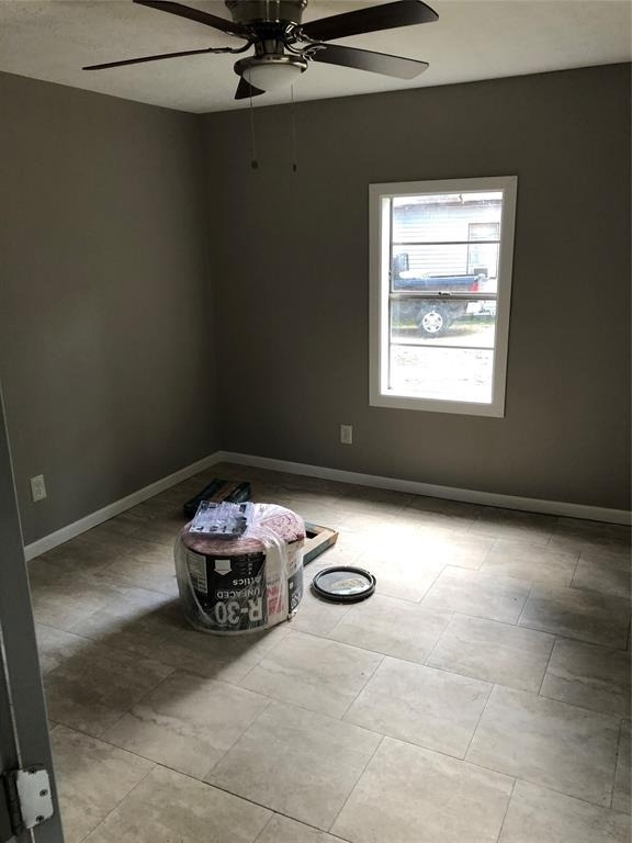 695 Grimes Avenue - Photo 22