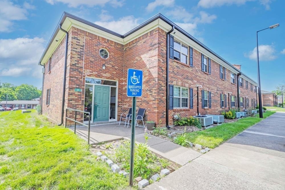319 Blair Ct - Photo 4