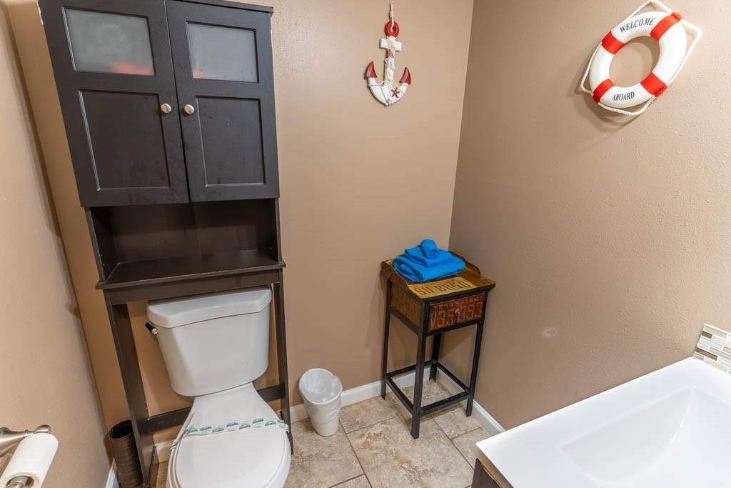 9520 Seawall Boulevard - Photo 14