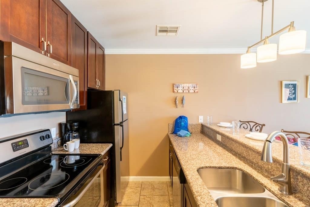 9520 Seawall Boulevard - Photo 1