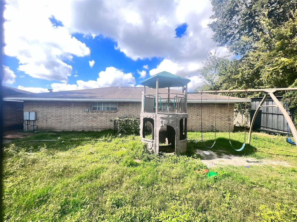 5602 Hirsch Road - Photo 10