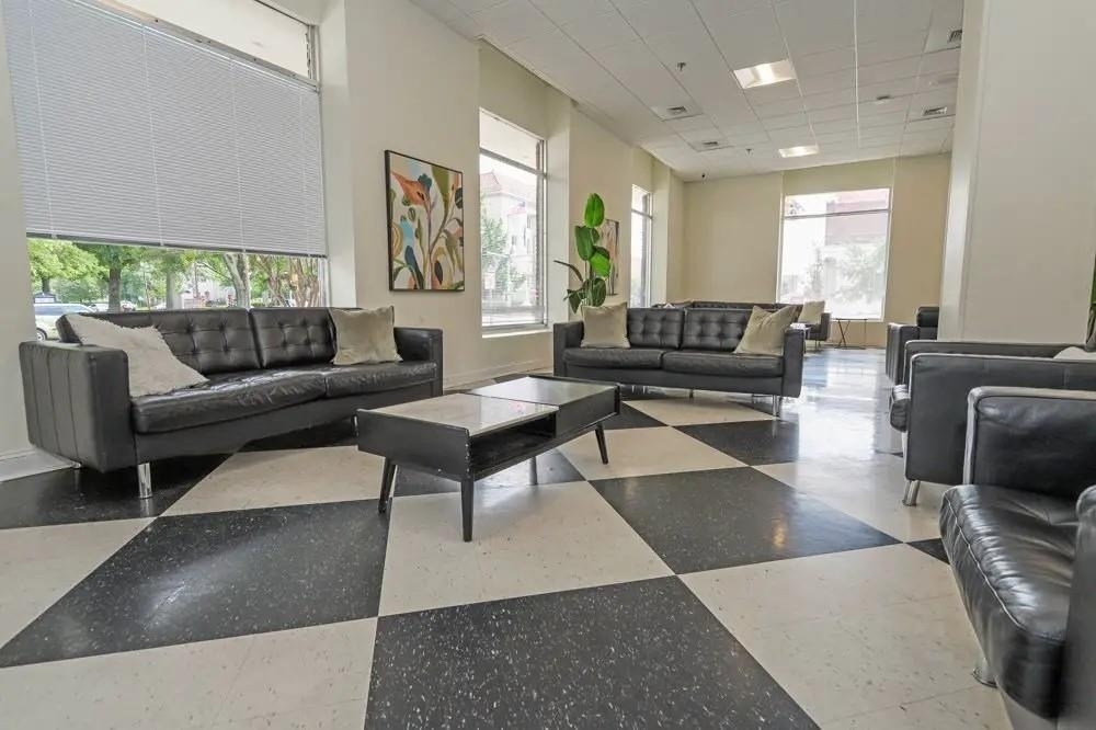 211 12th St - Photo 4