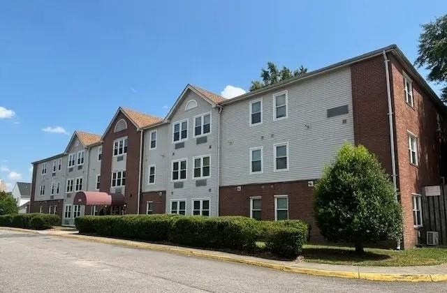 2735 Corprew Ave - Photo 0