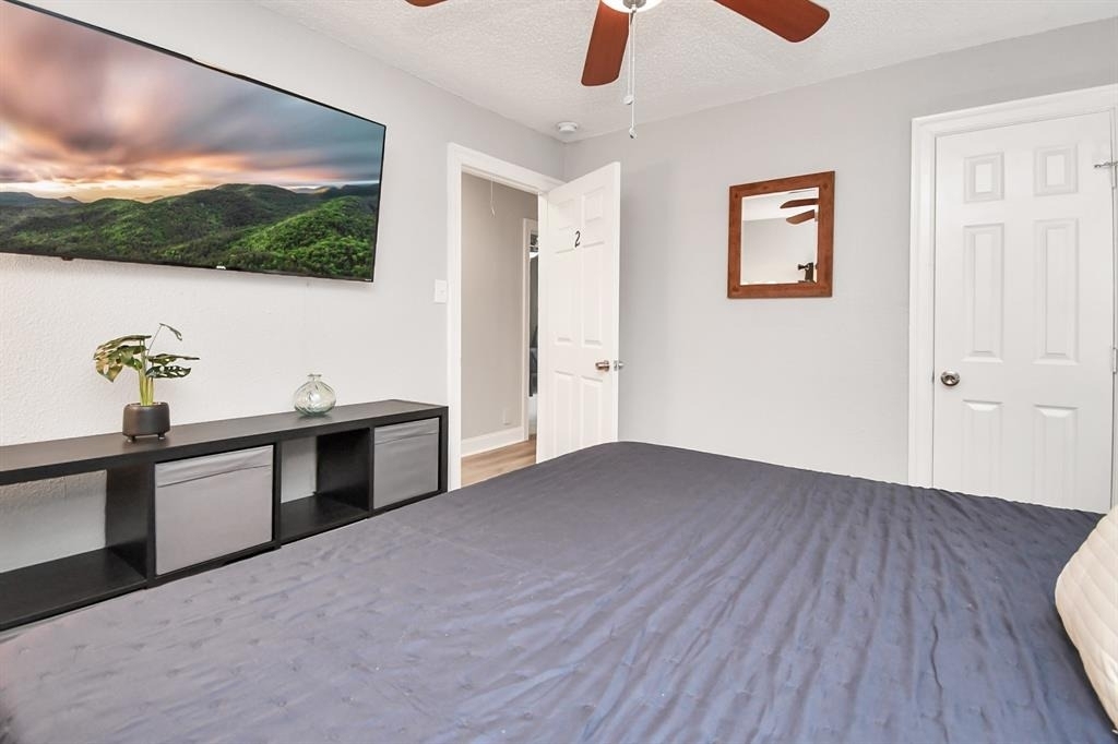 21722 Forest Glade Drive - Photo 18