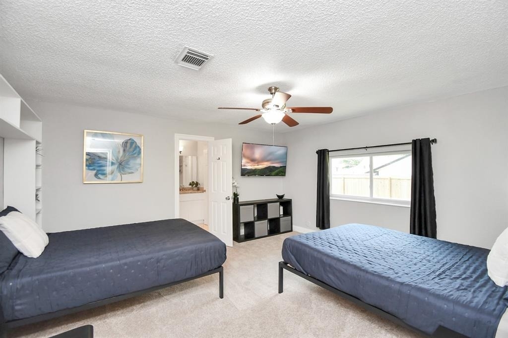 21722 Forest Glade Drive - Photo 14