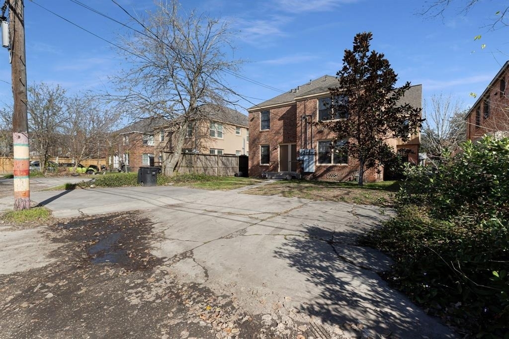 2306 Blodgett Street - Photo 10