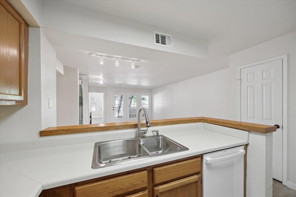 16800 Sugar Pine Drive - Photo 10