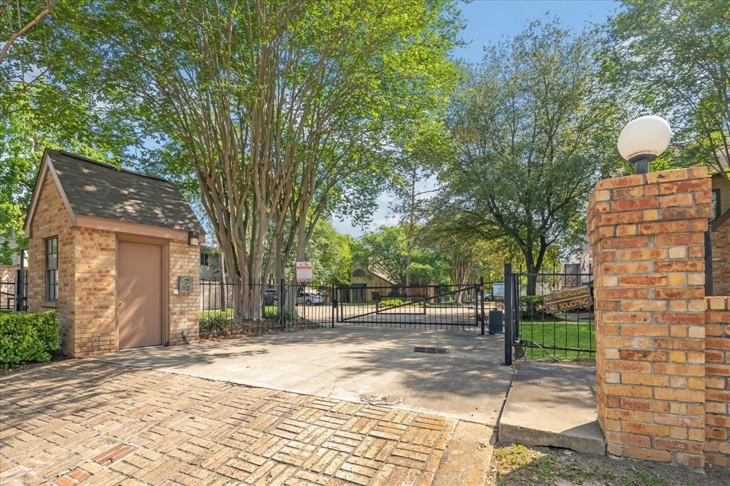 16800 Sugar Pine Drive - Photo 2