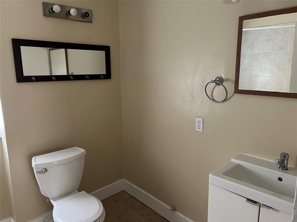 5105 Crawford Street - Photo 5