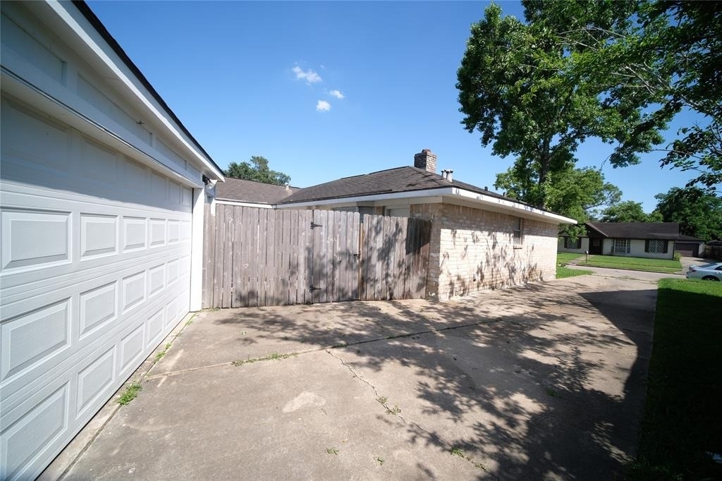 12526 Lima Drive - Photo 3