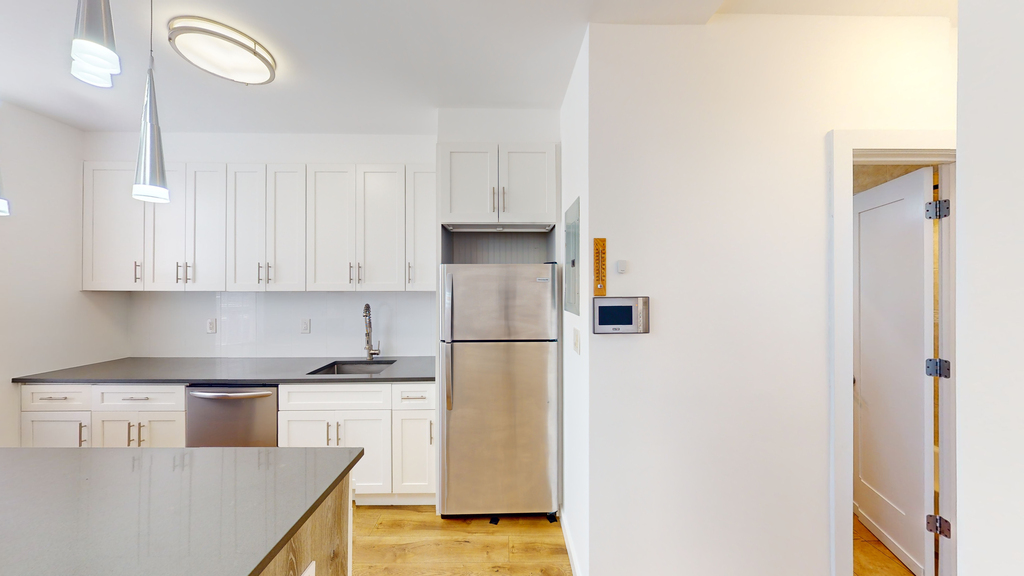 68-56 76th Street - Photo 4