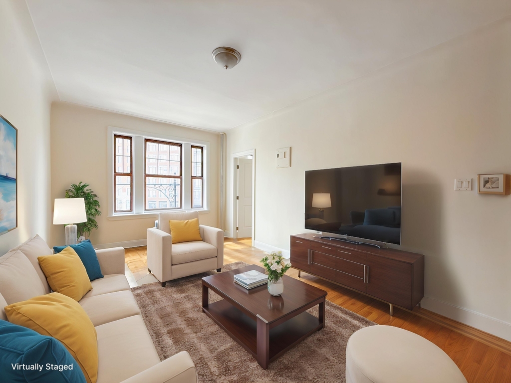 West 11th Street - Photo 0