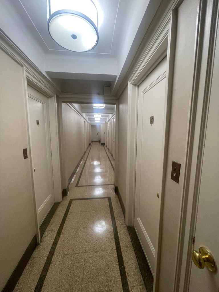 Located between Lexington and 3rd Avenues - Photo 9