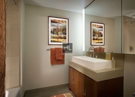 West 17th Street - Photo 3