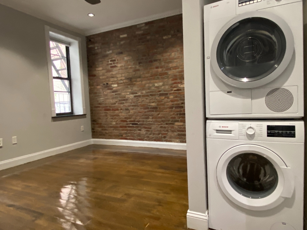  East 18th Street - Photo 1