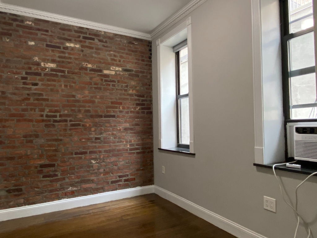  East 18th Street - Photo 4