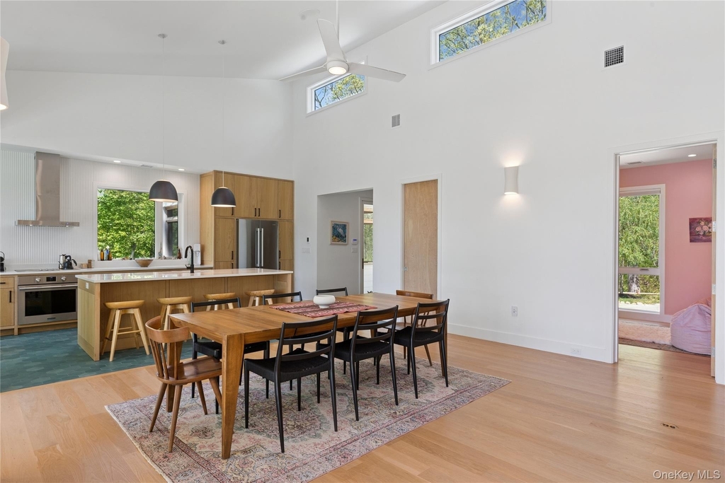 6710 Soundview Avenue - Photo 14