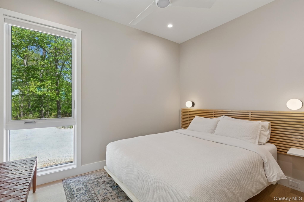6710 Soundview Avenue - Photo 18