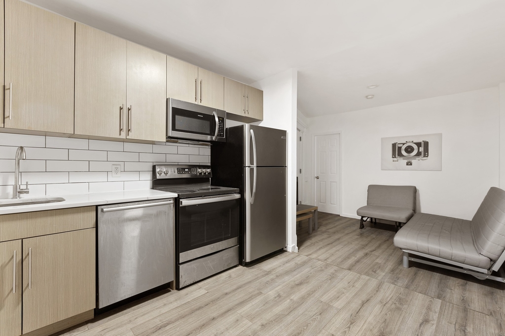 207 W 136th Street - Photo 2