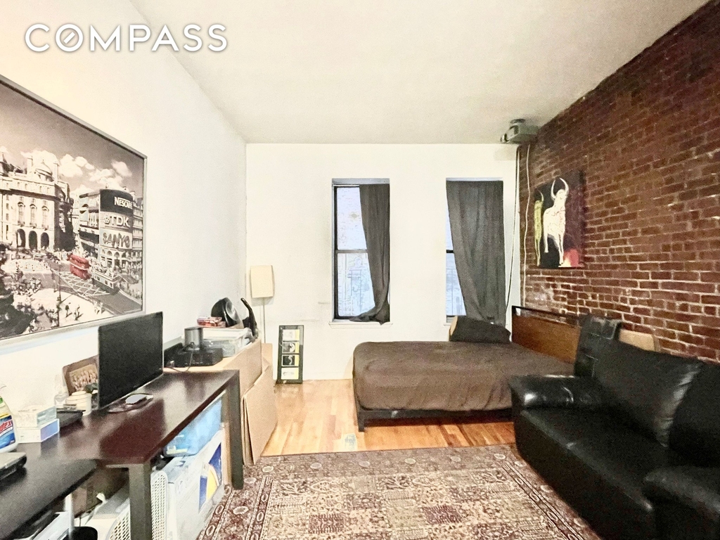 1734 2nd Avenue - Photo 0