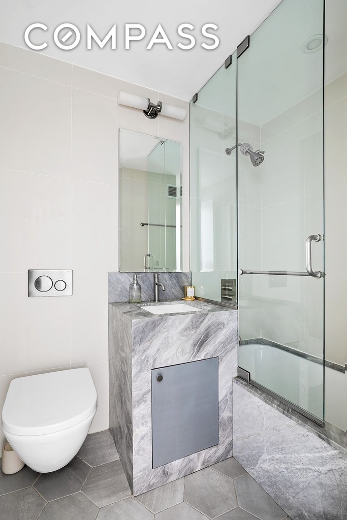 712 Washington Street - Photo 4