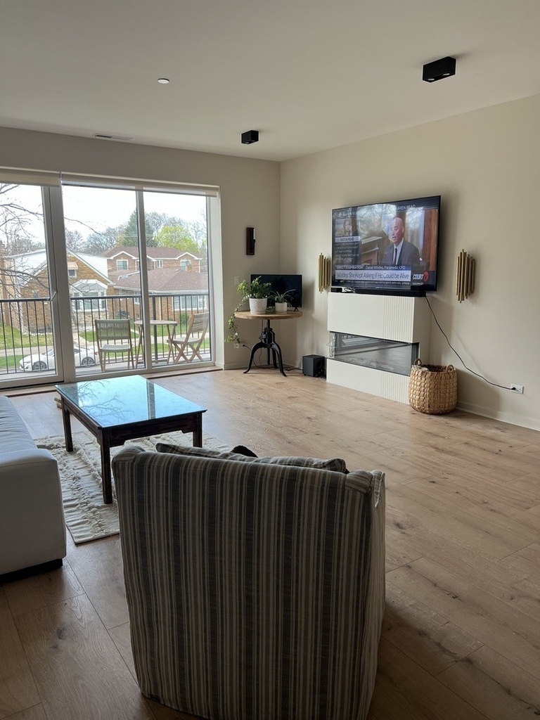8029 W Belmont Avenue - Photo 4