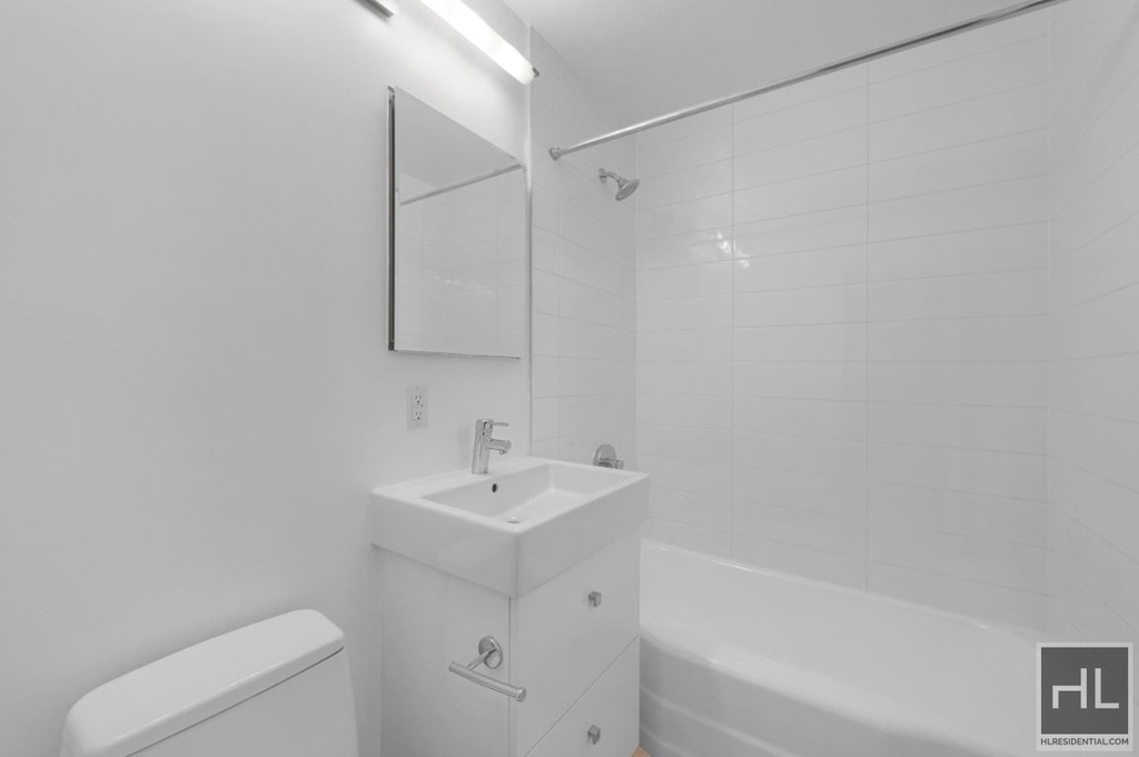 West 89th Street - Photo 11