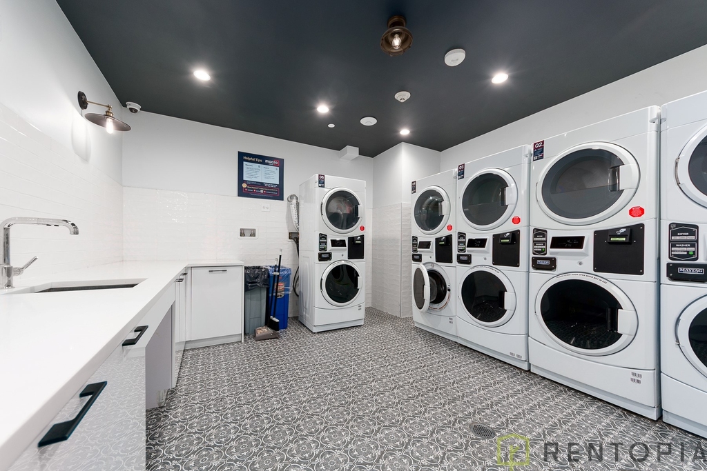 889 Bushwick Avenue - Photo 12