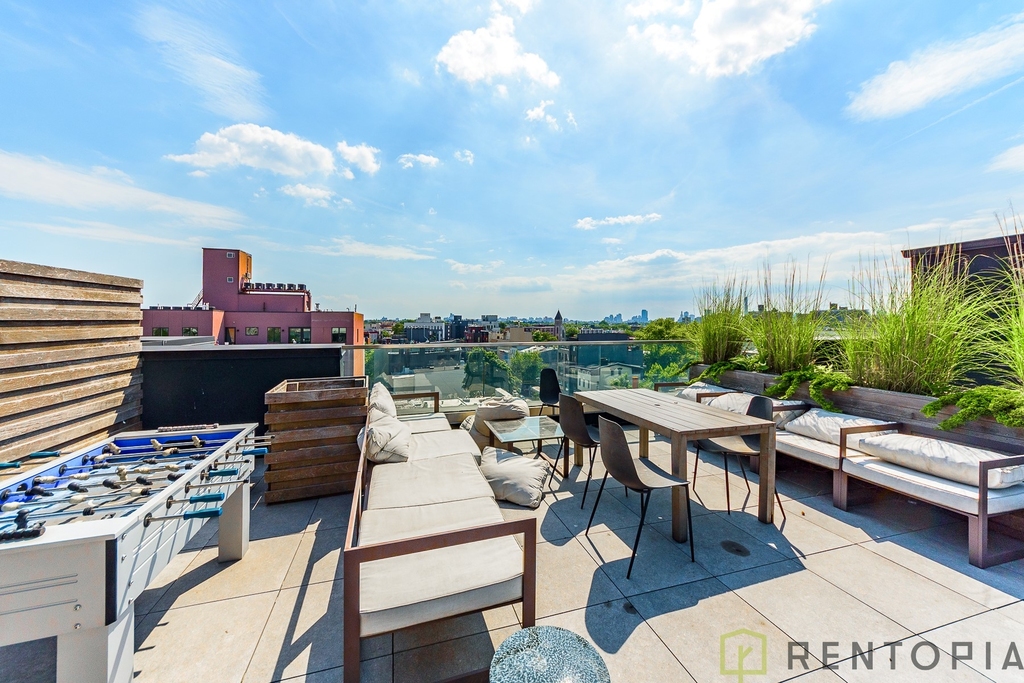 889 Bushwick Avenue - Photo 15