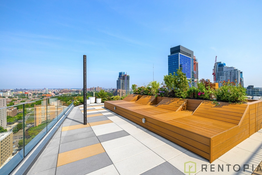 99 Fleet Place - Photo 17
