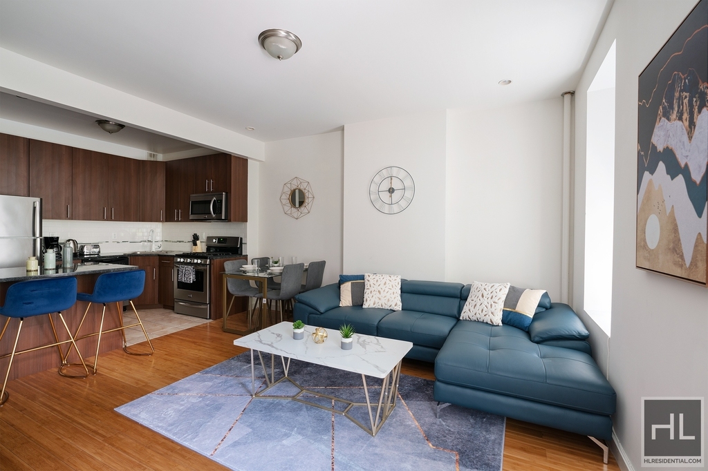Columbus Avenue - Photo 2