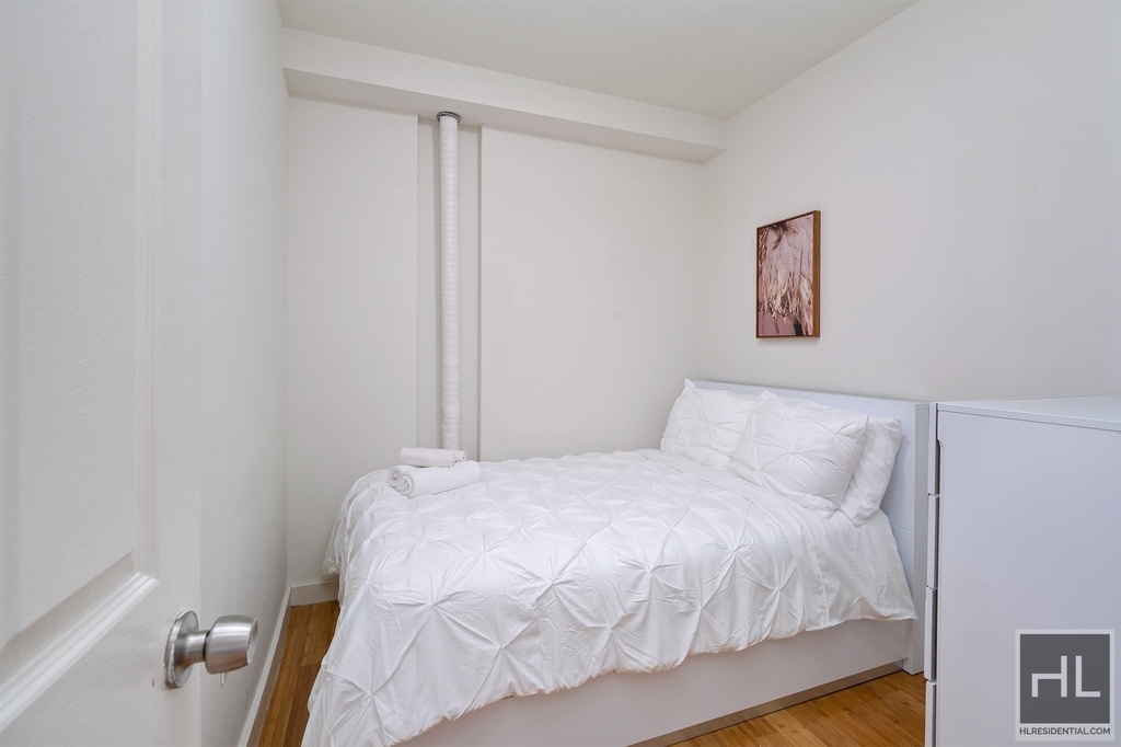 Columbus Avenue - Photo 8